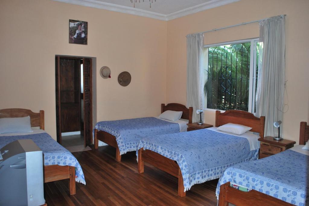 Travellers Inn Кито Номер фото