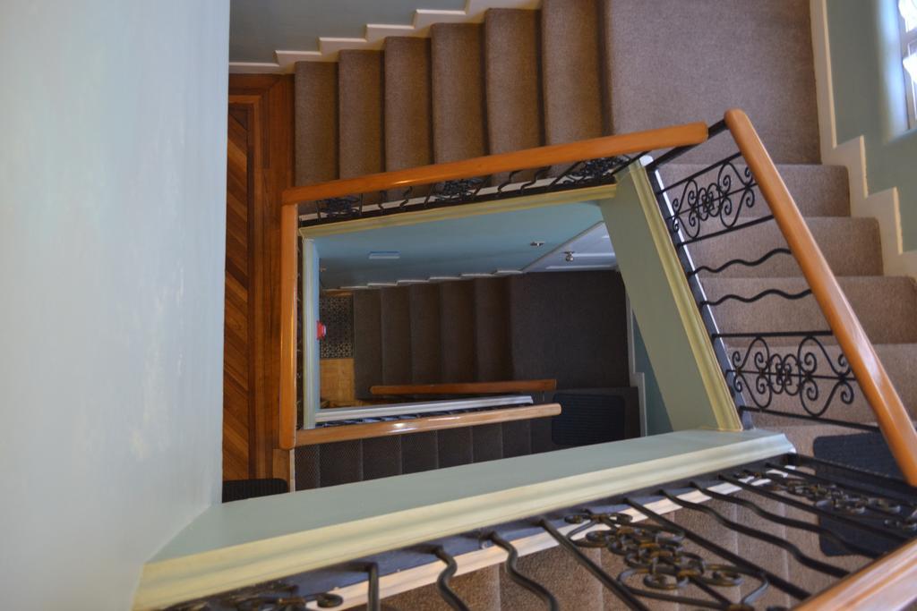 Travellers Inn Кито Экстерьер фото