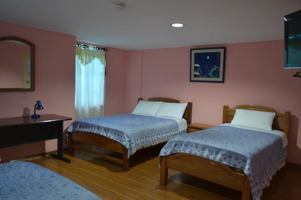 Travellers Inn Кито Экстерьер фото