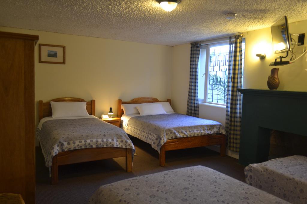 Travellers Inn Кито Экстерьер фото