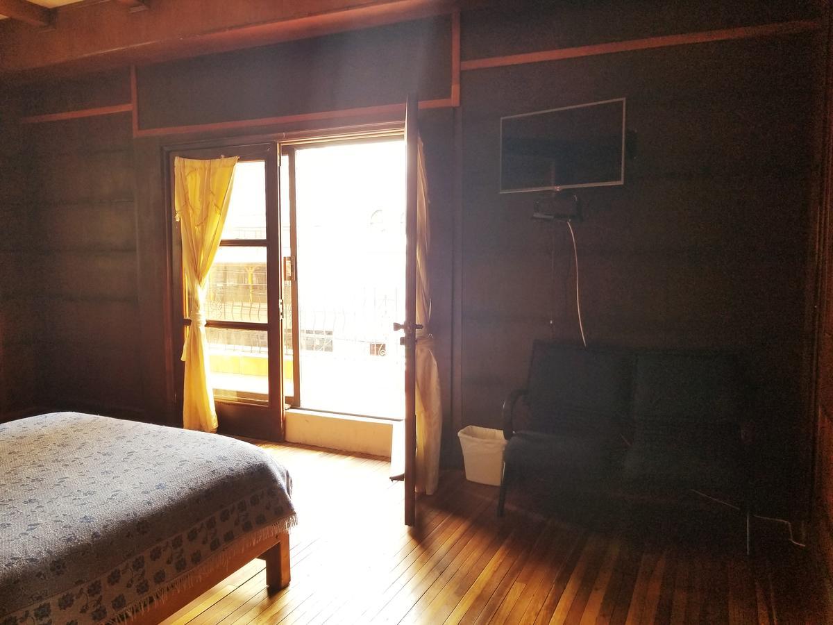 Travellers Inn Кито Экстерьер фото
