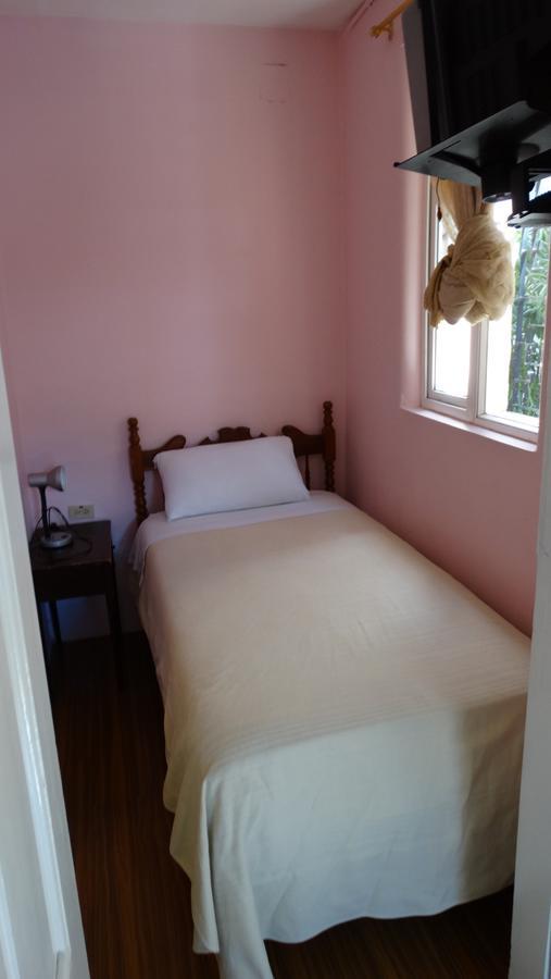 Travellers Inn Кито Экстерьер фото