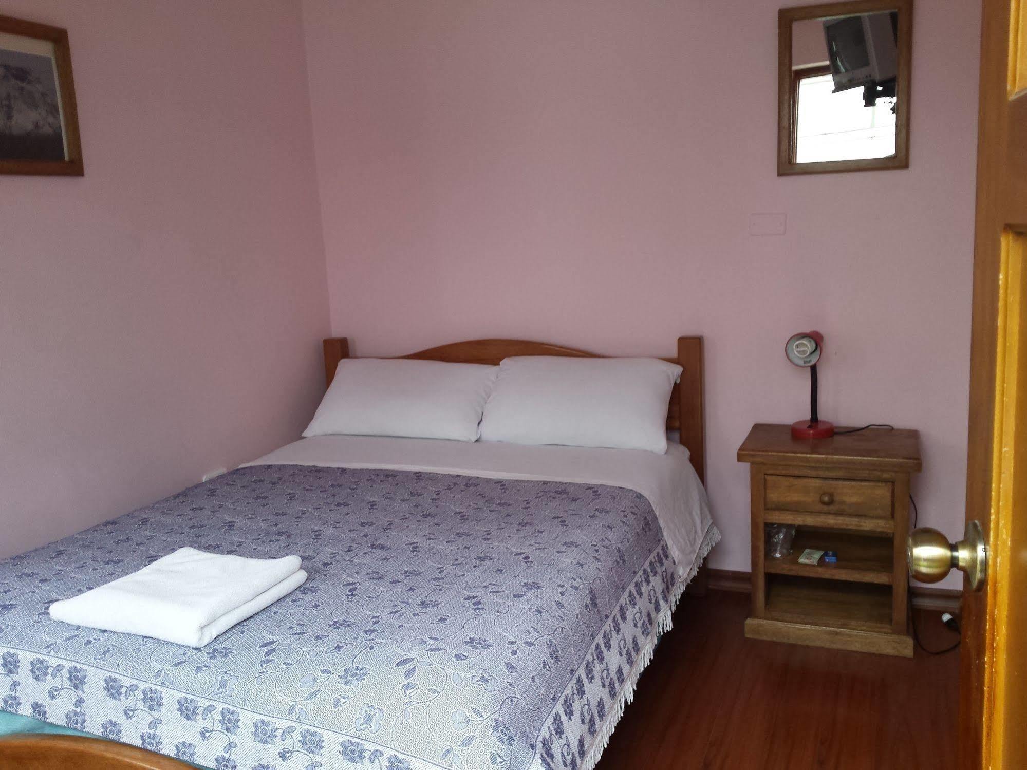 Travellers Inn Кито Экстерьер фото