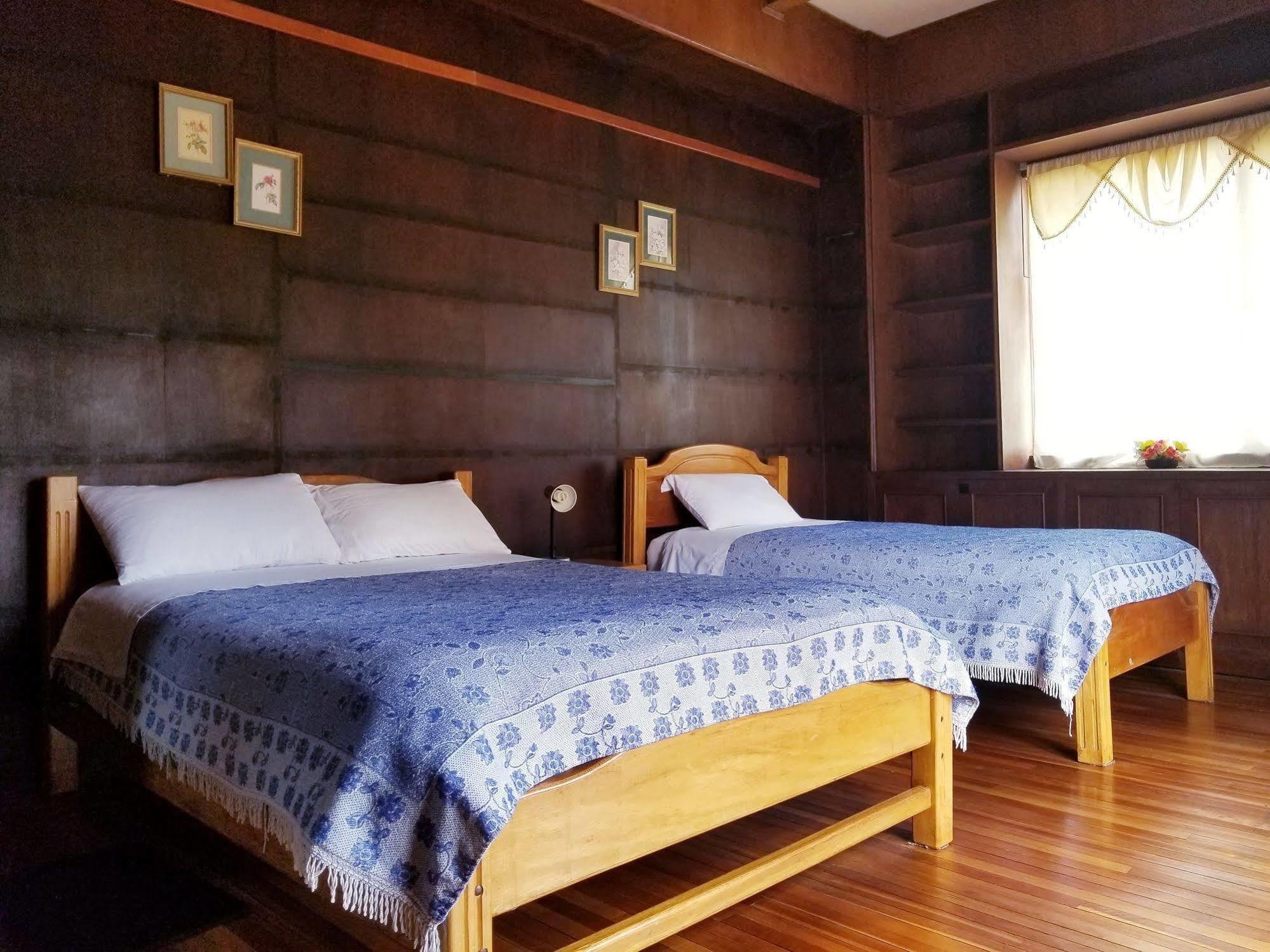 Travellers Inn Кито Экстерьер фото